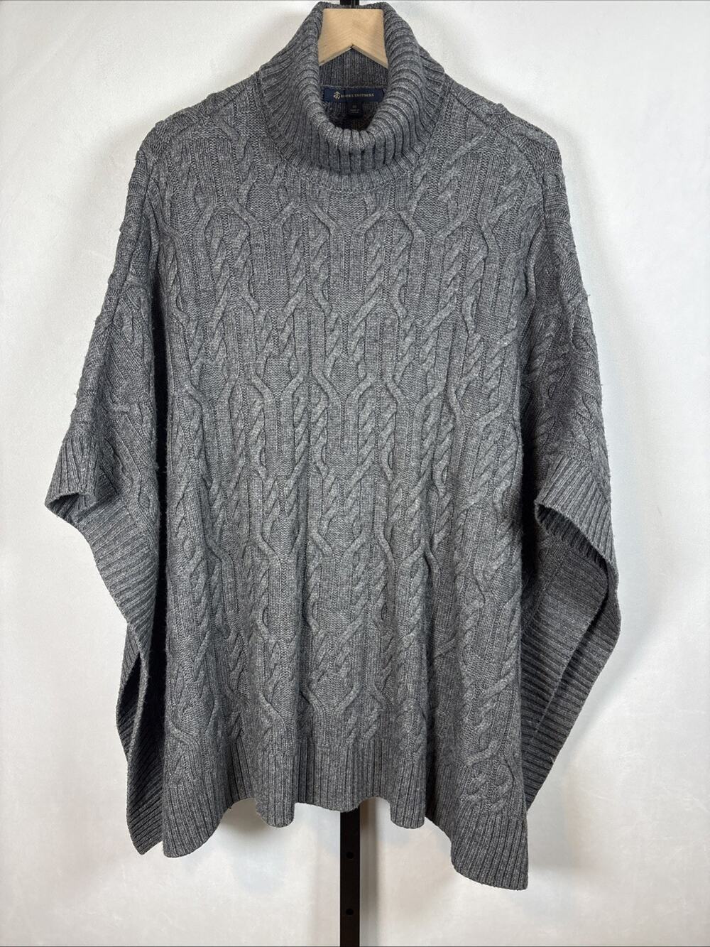 Brooks Brothers Cable Knit Wool Blend Turtleneck Poncho Sweater One Size Gray